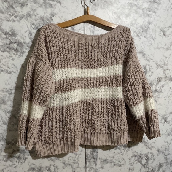 Woven Heart I Boatneck I Chunky I Sweater I Size: M - Picture 3 of 14